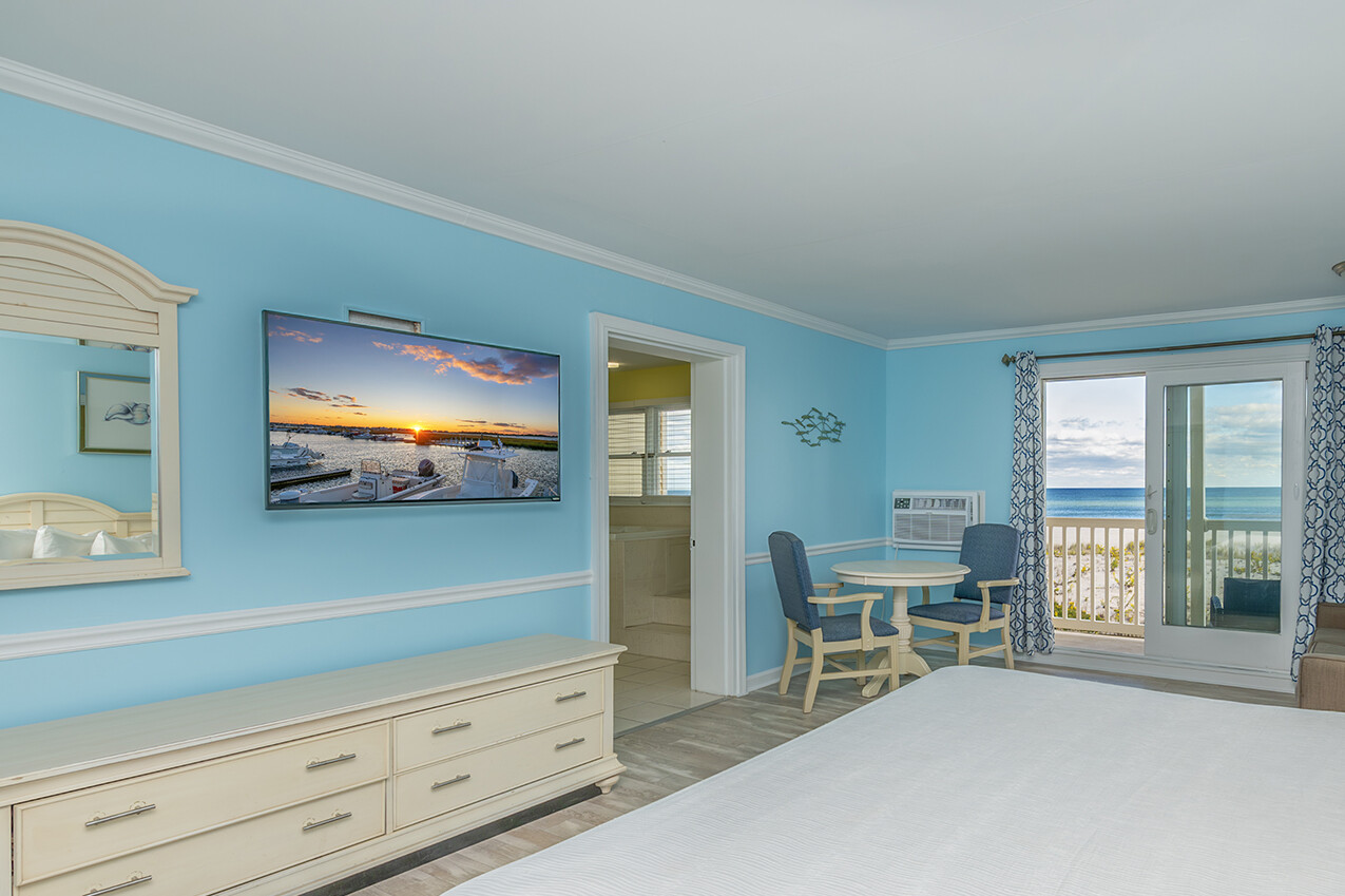 Oceanfront hotel room in Long Beach Island NJ with balcony views | Drifting Sands LBI